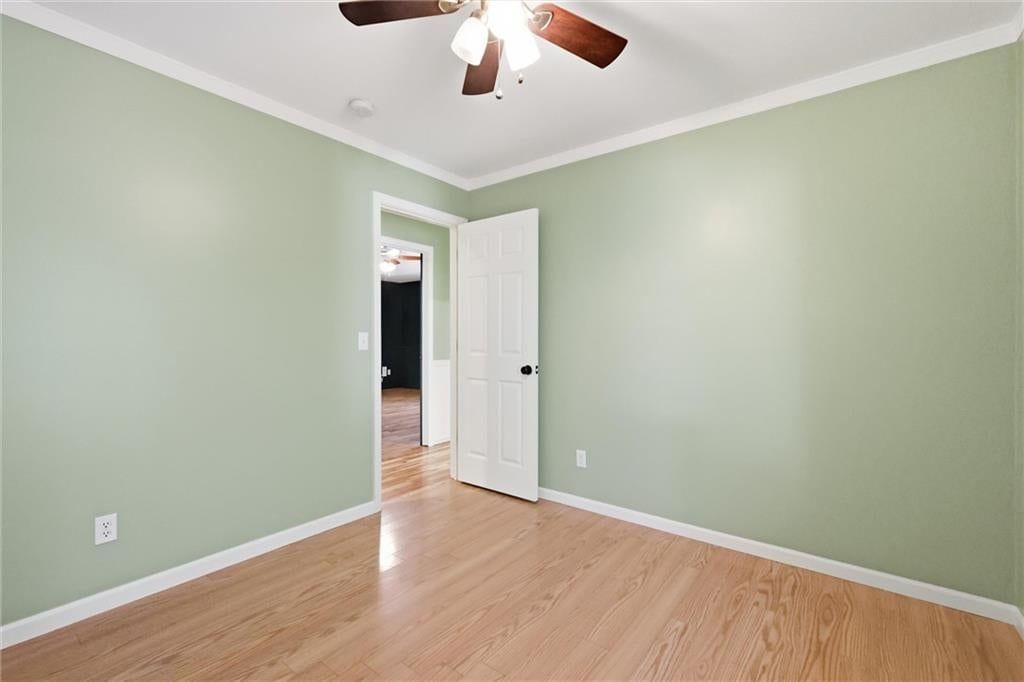 Photo 18 of 36 - 5519 NW Verlin Drive, Kansas City, MO 64152