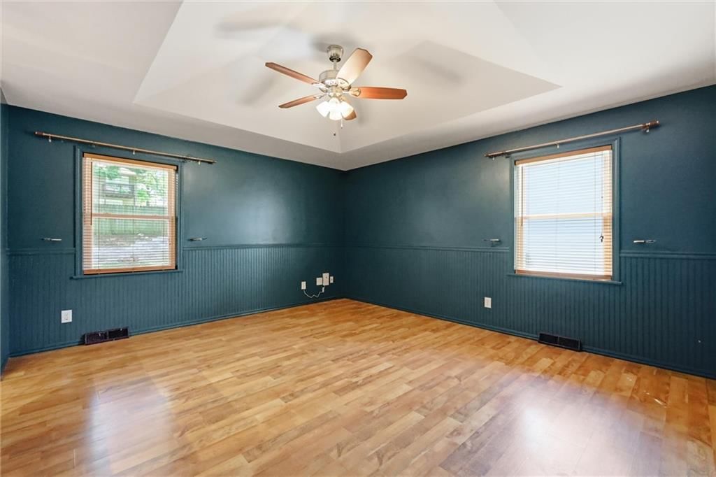 Finished basement, wainscoting or board and batten and shiplap / paneling at 5519 NW Verlin Drive, Kansas City, MO 64152