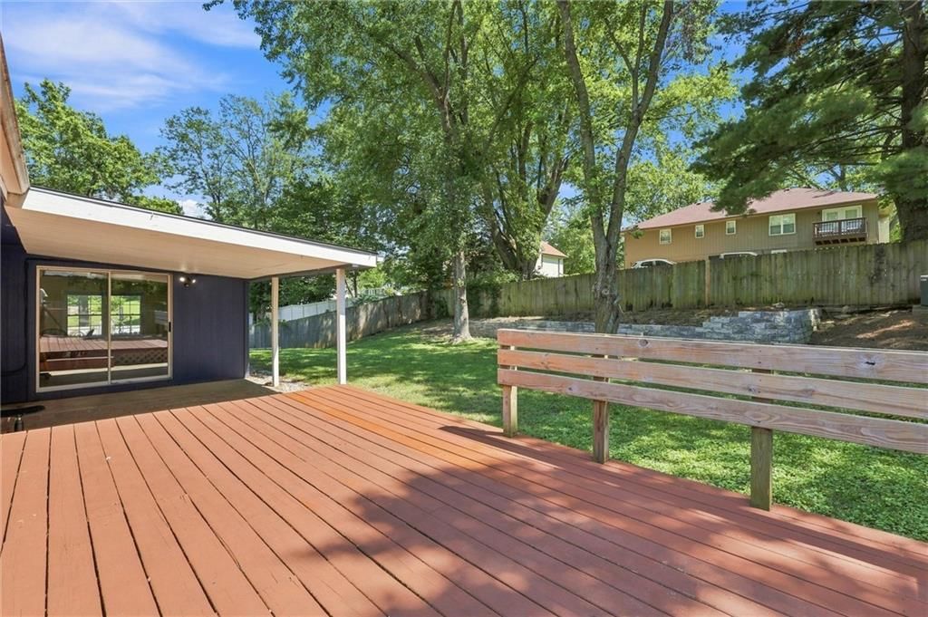 Photo 33 of 36 - 5519 NW Verlin Drive, Kansas City, MO 64152