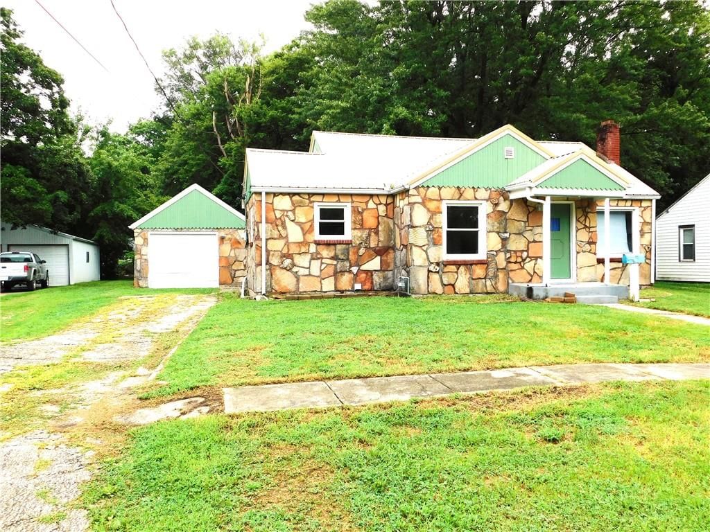 603 Lexington Street, Holden, MO