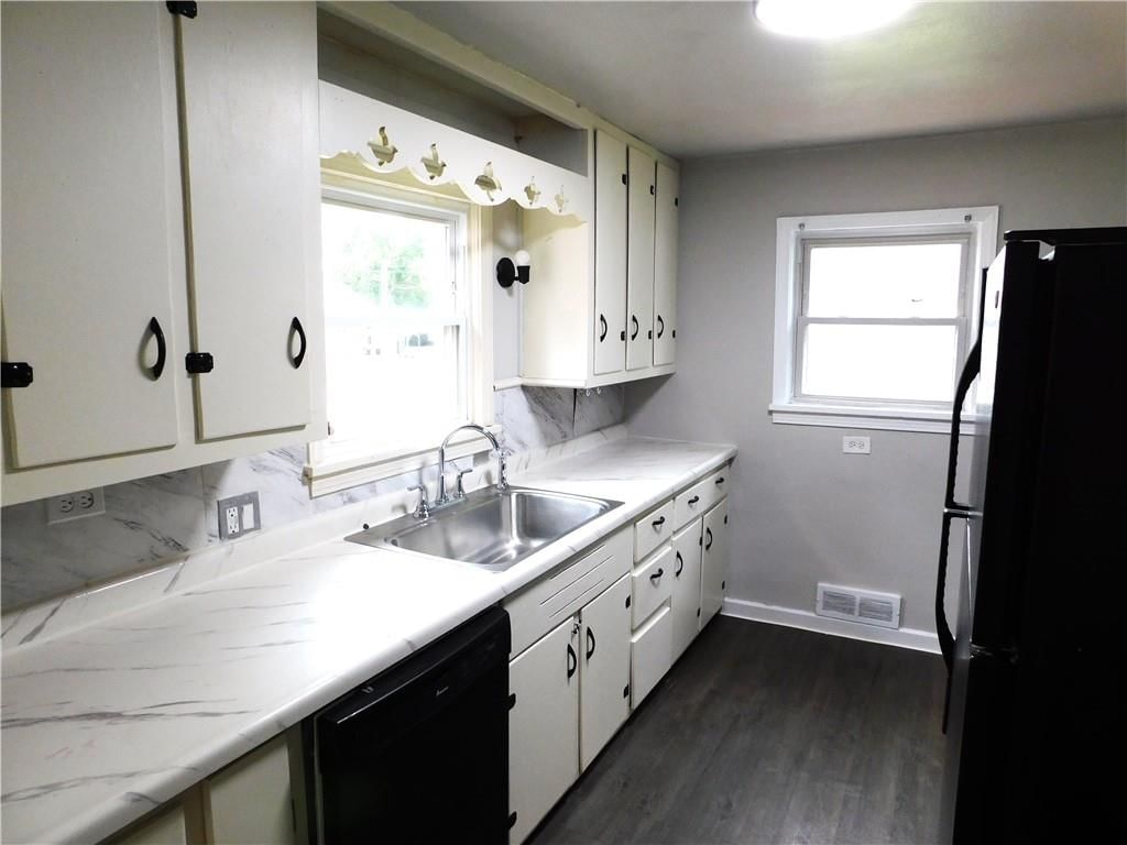 603 Lexington Street — photo 8