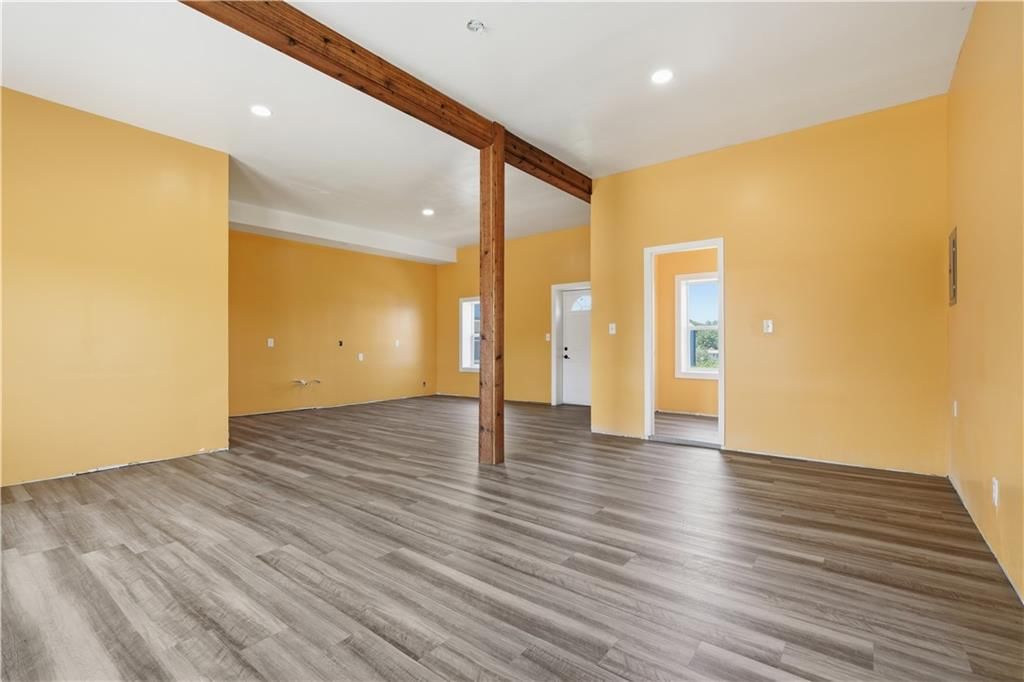 10907 E 87th Street — photo 32