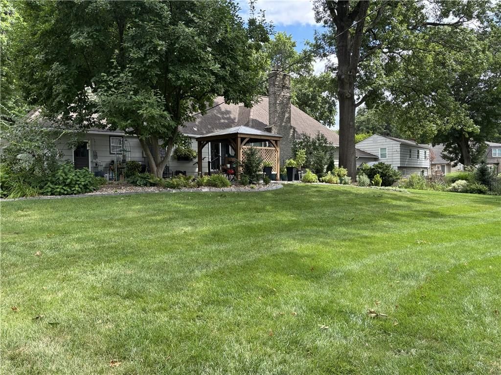 9970 Marty Street — photo 4