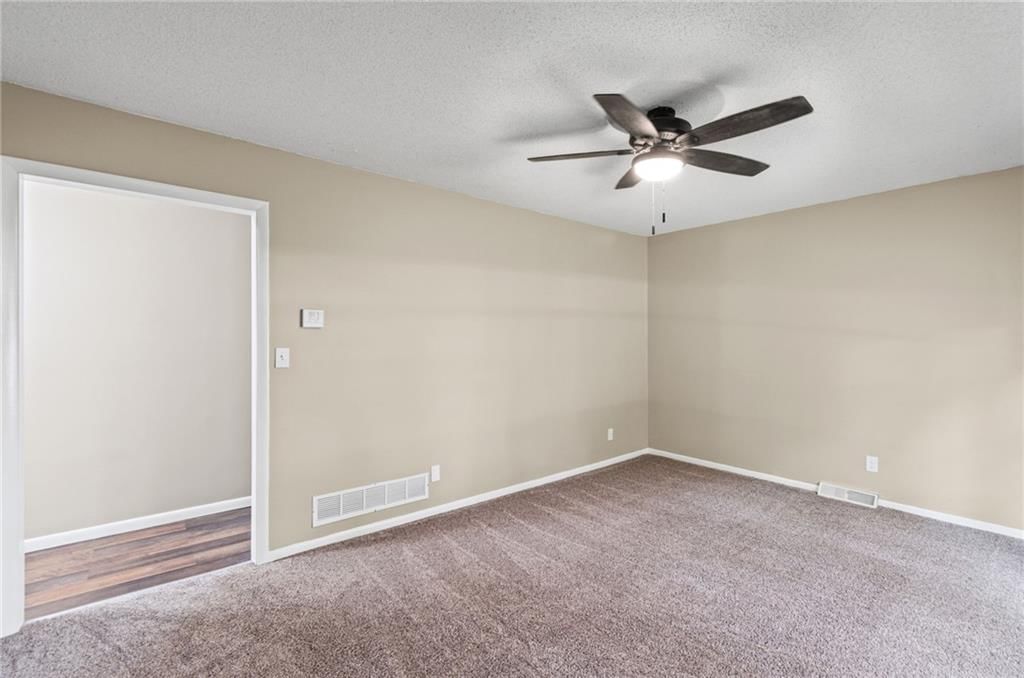 182 W Jackson Street — photo 11