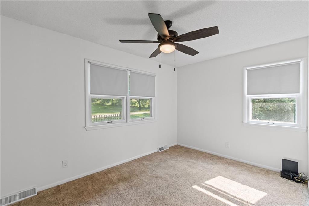 182 W Jackson Street — photo 18