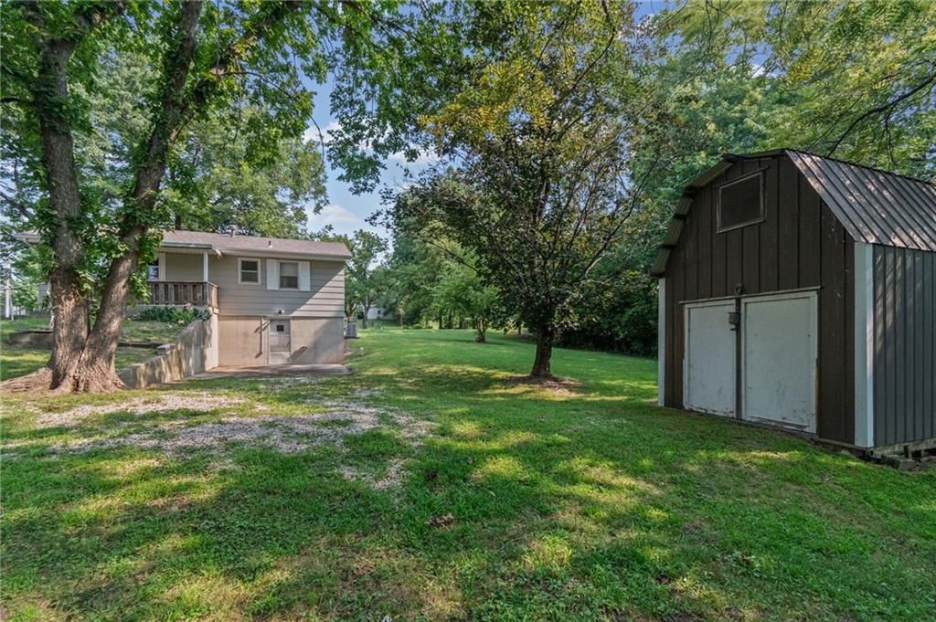 182 W Jackson Street — photo 26