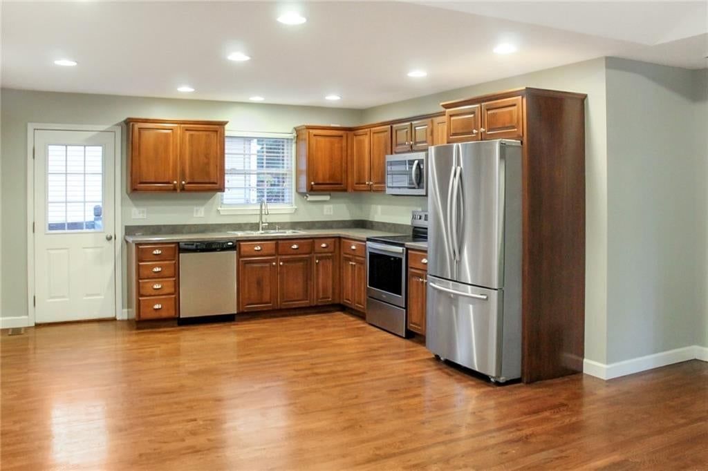 2900 Oak Street — photo 7