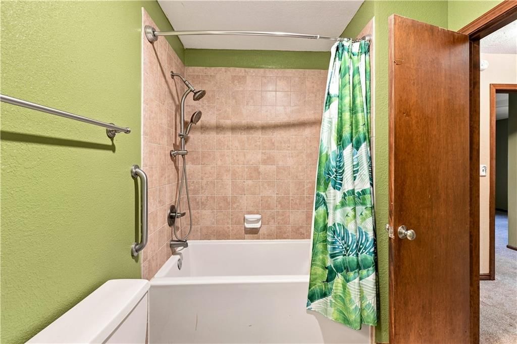 209 SW Victor Drive — photo 19
