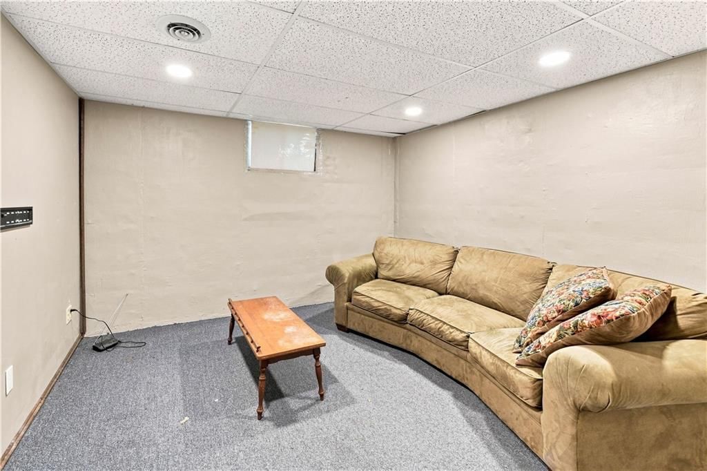209 SW Victor Drive — photo 30