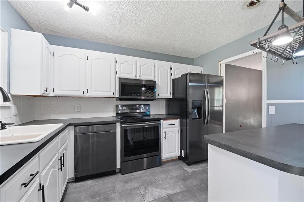 16916 HART Avenue — photo 12