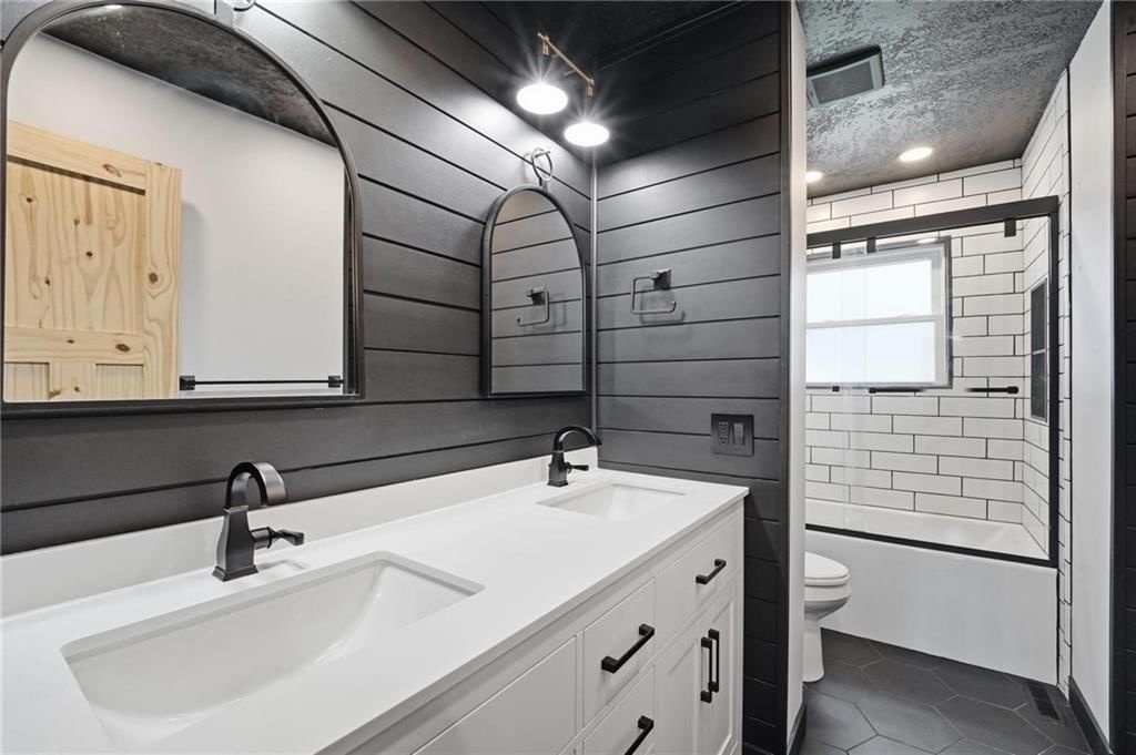 16916 HART Avenue — photo 14