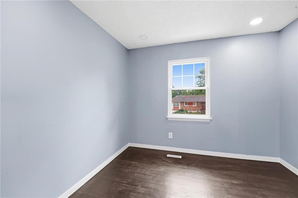16916 HART Avenue — photo 15