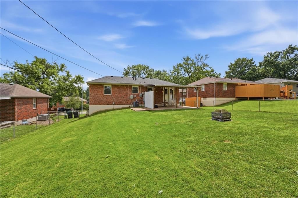 16916 HART Avenue — photo 33