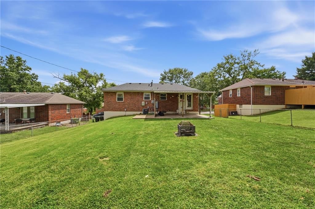 16916 HART Avenue — photo 34