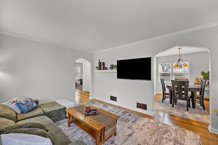 3110 S 8th Terrace — photo 1