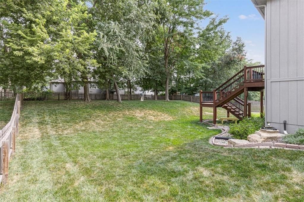 408 Lee Drive — photo 6