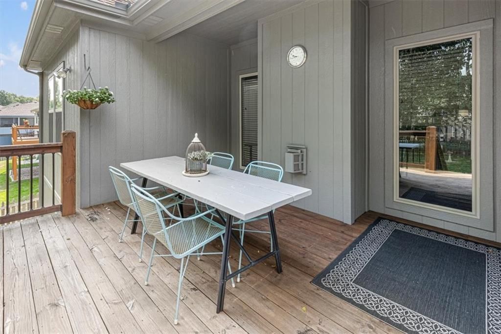 408 Lee Drive — photo 10