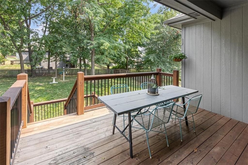 408 Lee Drive — photo 11