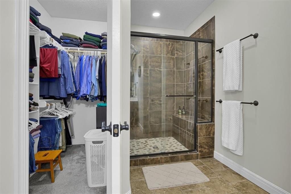 408 Lee Drive — photo 32