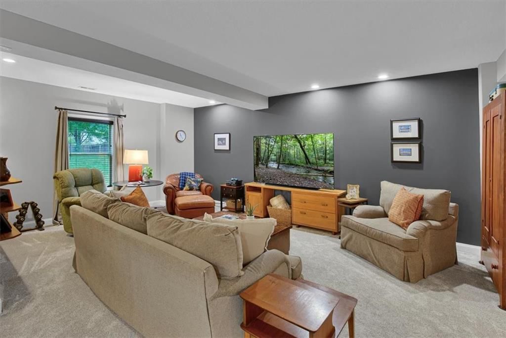 408 Lee Drive — photo 36
