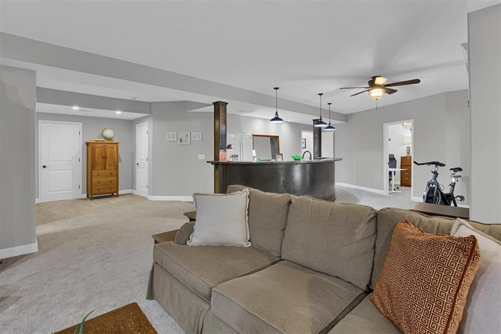 408 Lee Drive — photo 37