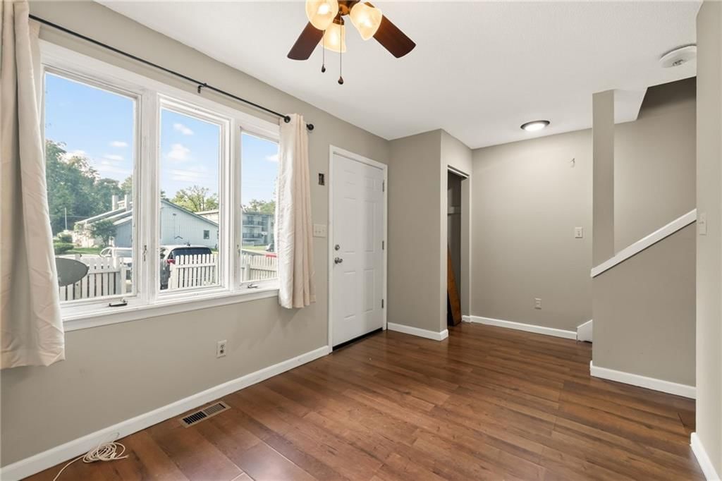 1014 W Maple Avenue — photo 8