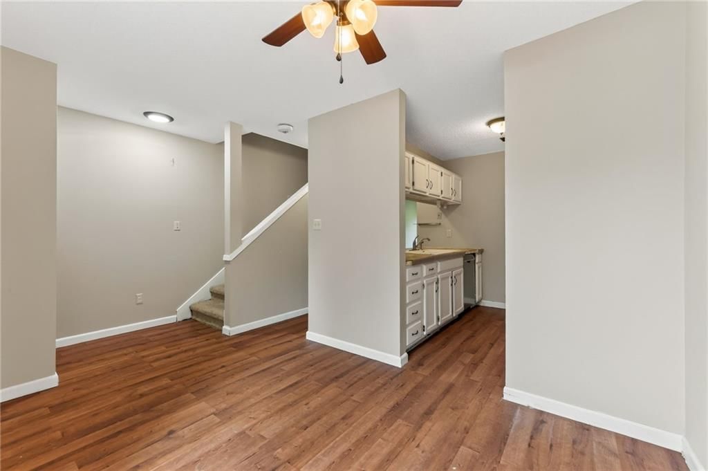 1014 W Maple Avenue — photo 9