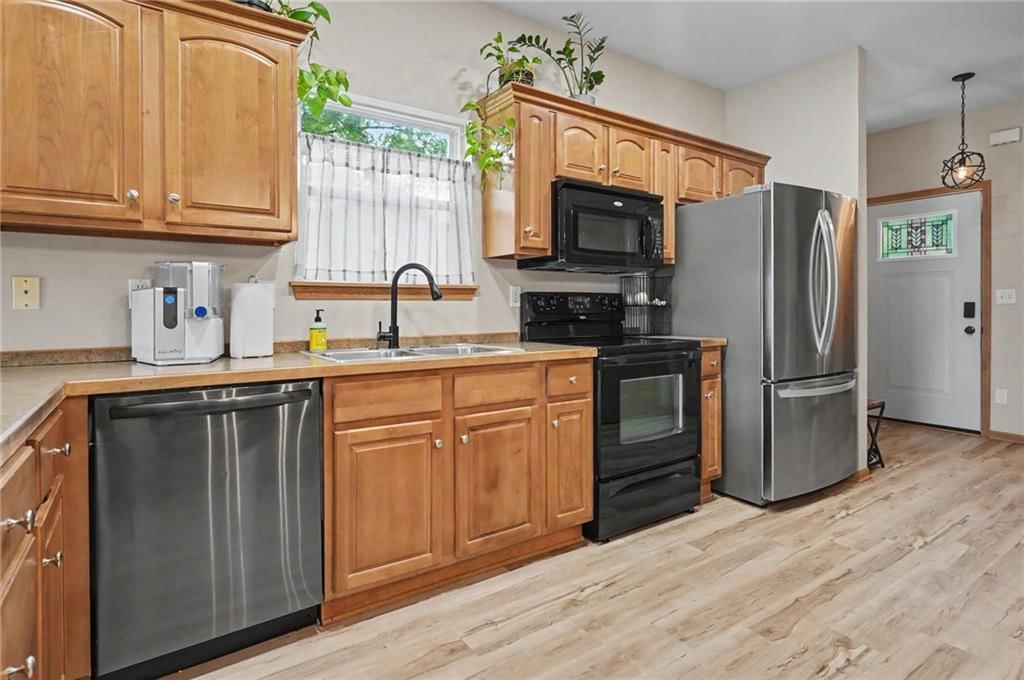 800 S Woodson Court — photo 8
