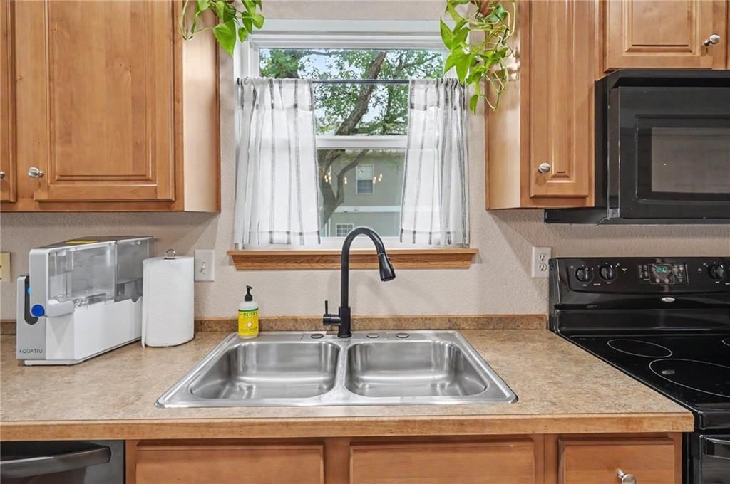 800 S Woodson Court — photo 9
