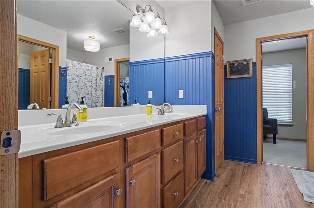 800 S Woodson Court — photo 19