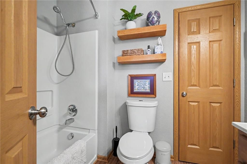 800 S Woodson Court — photo 26