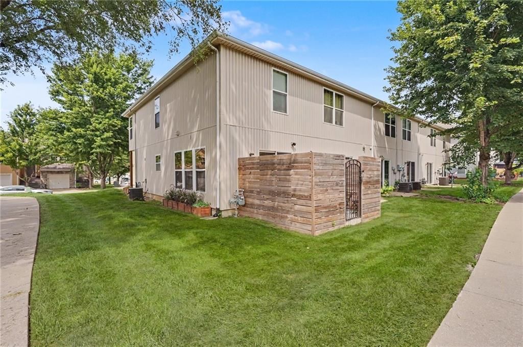 800 S Woodson Court — photo 28