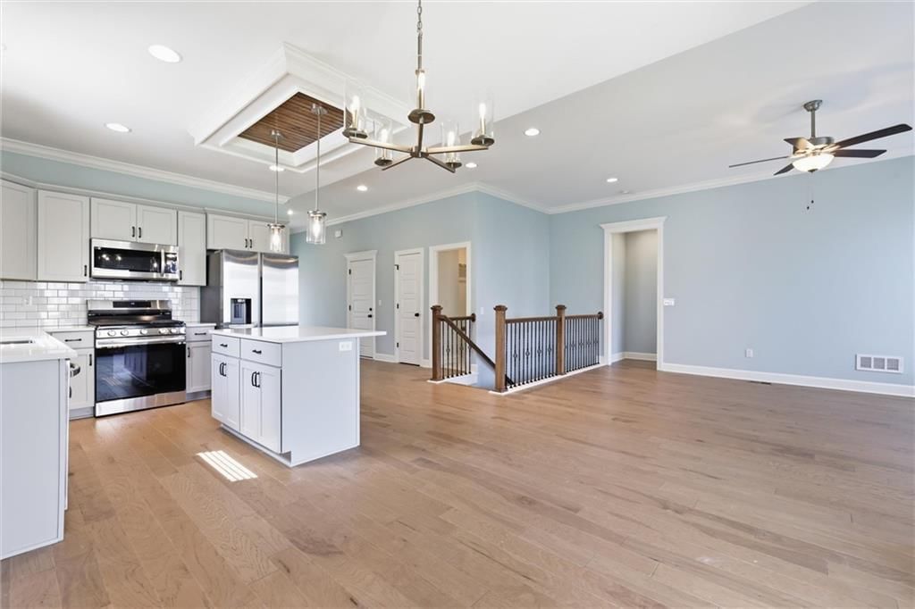 15348 Jessica Street — photo 7