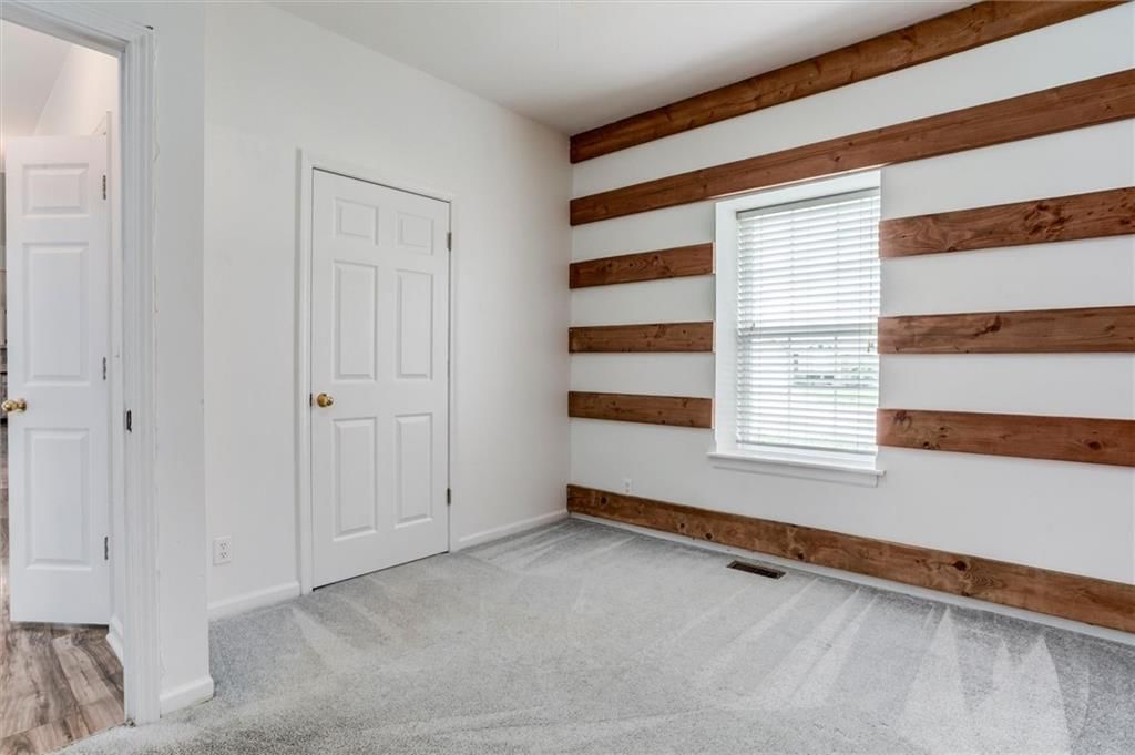 1121 E Frontier Drive — photo 13
