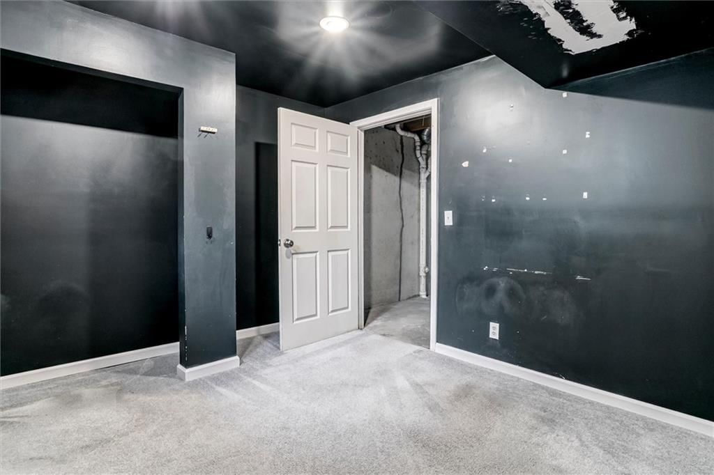 1121 E Frontier Drive — photo 17