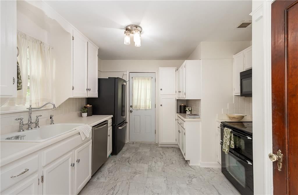 7215 Walnut Street — photo 14
