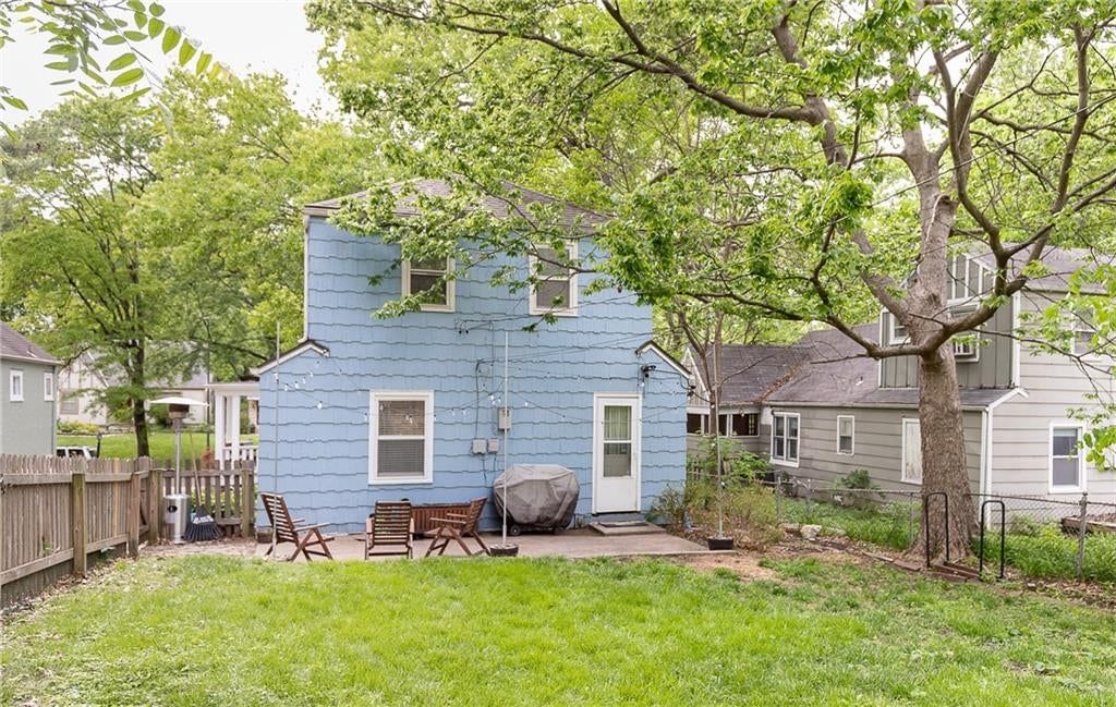 7215 Walnut Street — photo 25