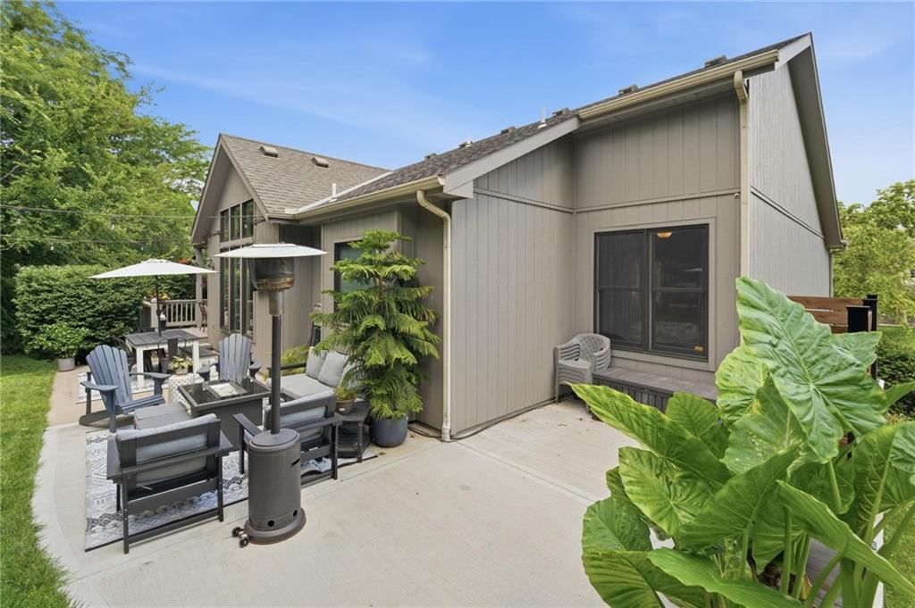 14070 NW 64th Terrace — photo 42