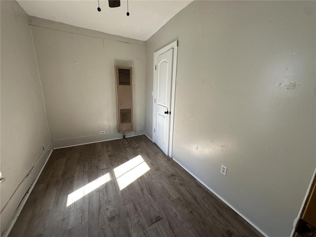714 W 2nd Street — photo 6
