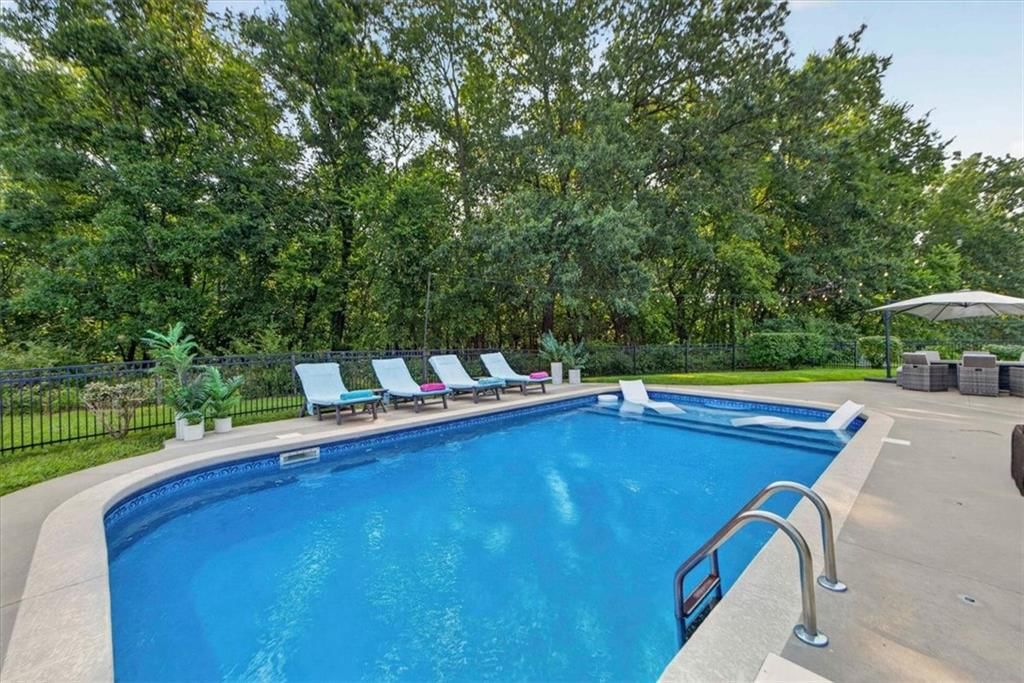 4705 NE Gateway Drive — photo 5