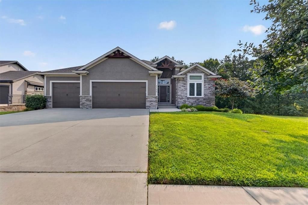 4705 NE Gateway Drive — photo 6