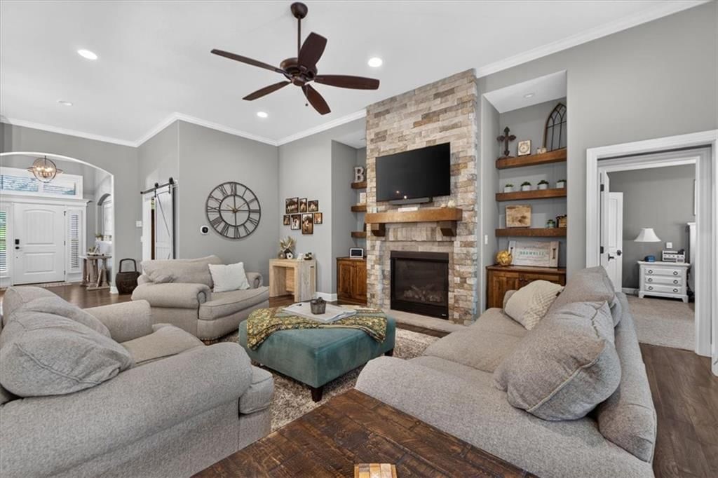 4705 NE Gateway Drive — photo 10