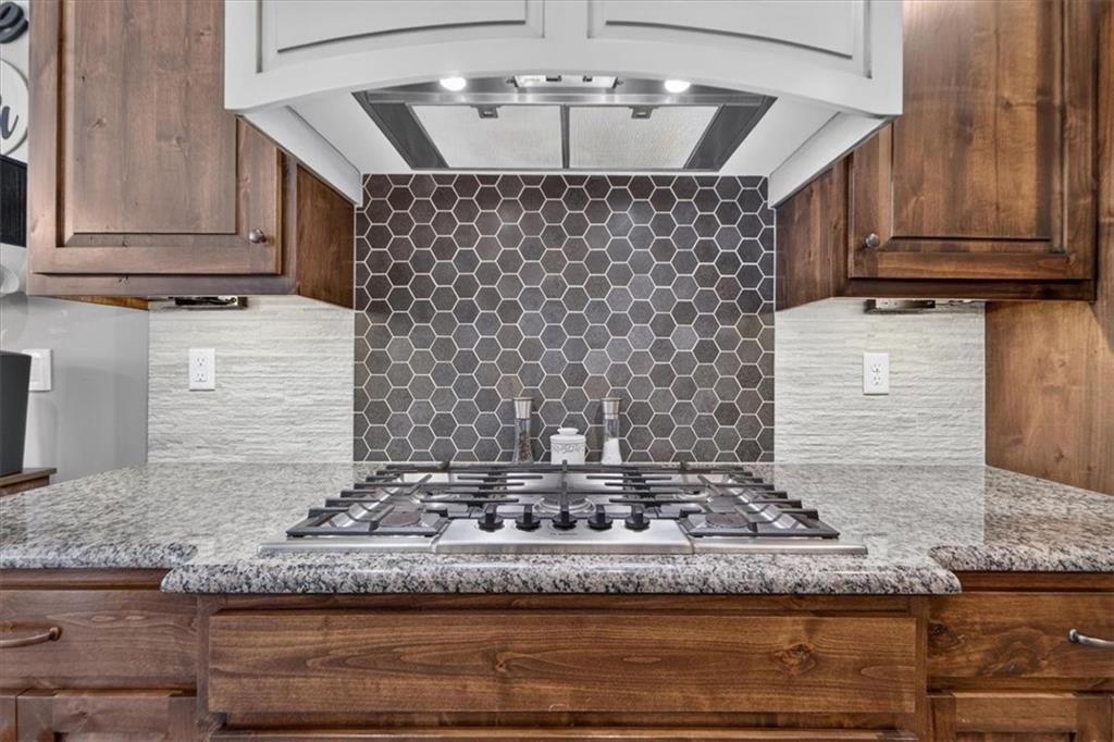4705 NE Gateway Drive — photo 16