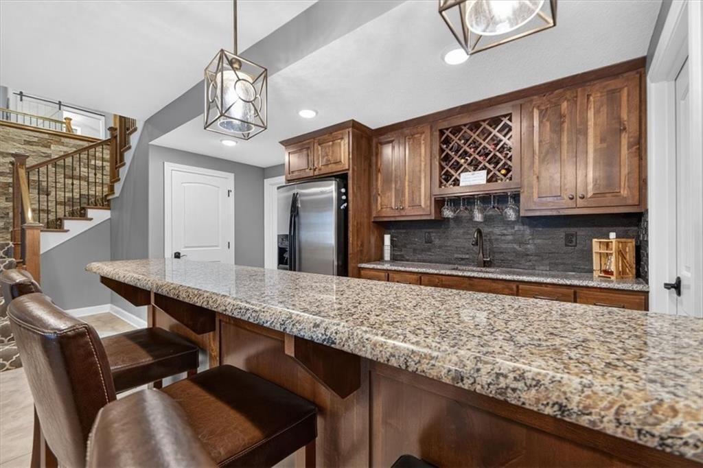 4705 NE Gateway Drive — photo 37