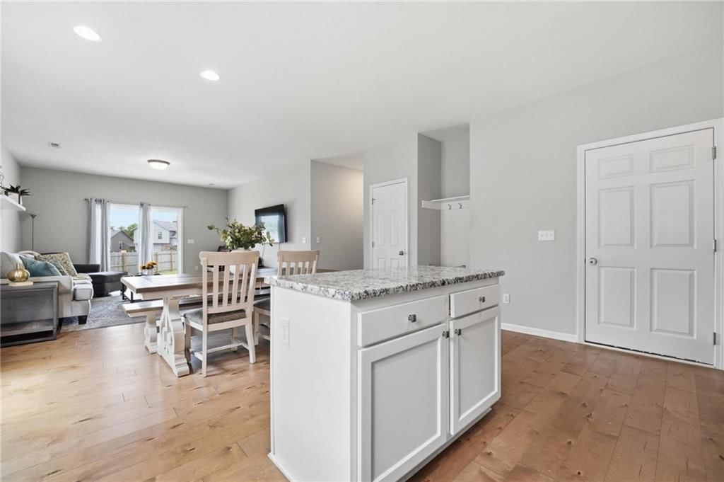12322 N Pomona Avenue — photo 15