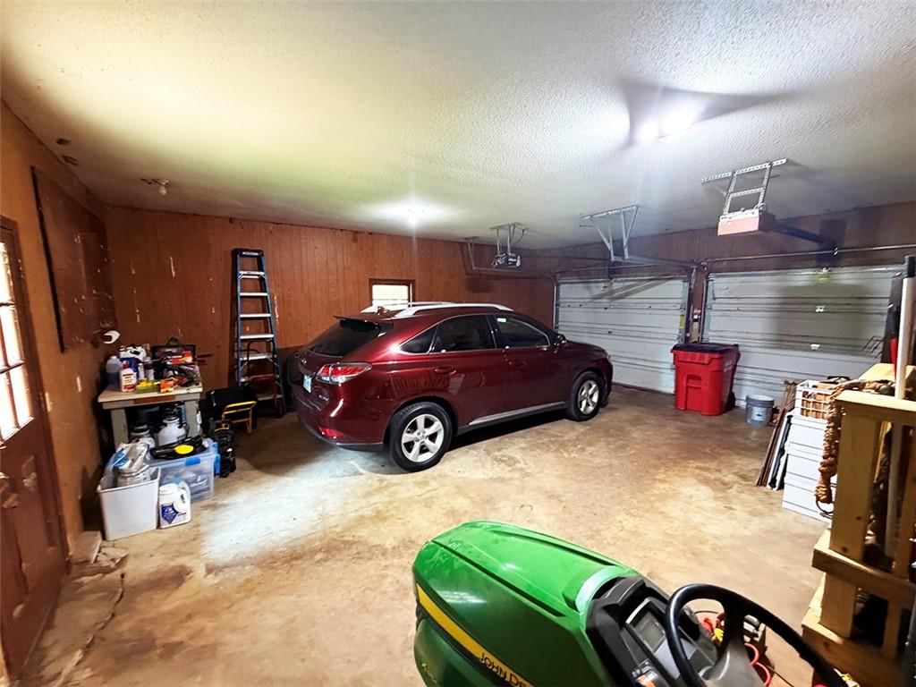 2414 N Hoover Road — photo 18