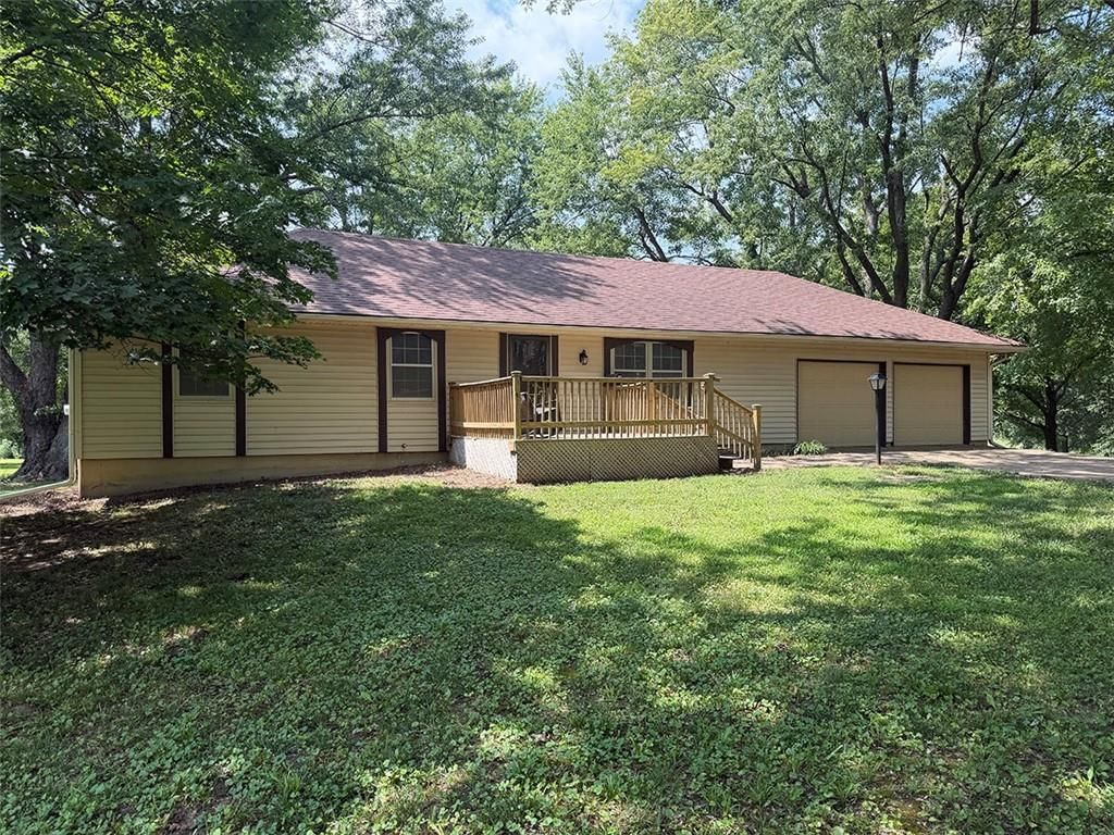 2414 N Hoover Road — photo 36