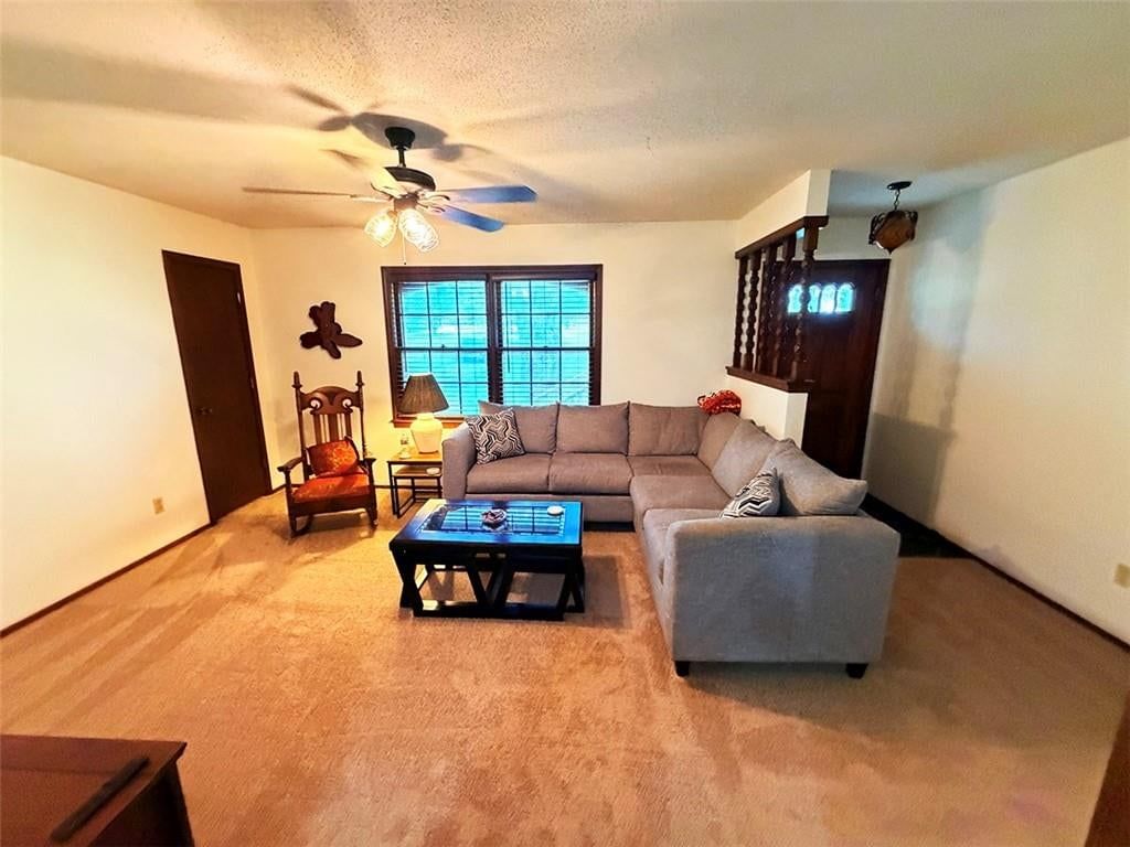 2414 N Hoover Road — photo 44