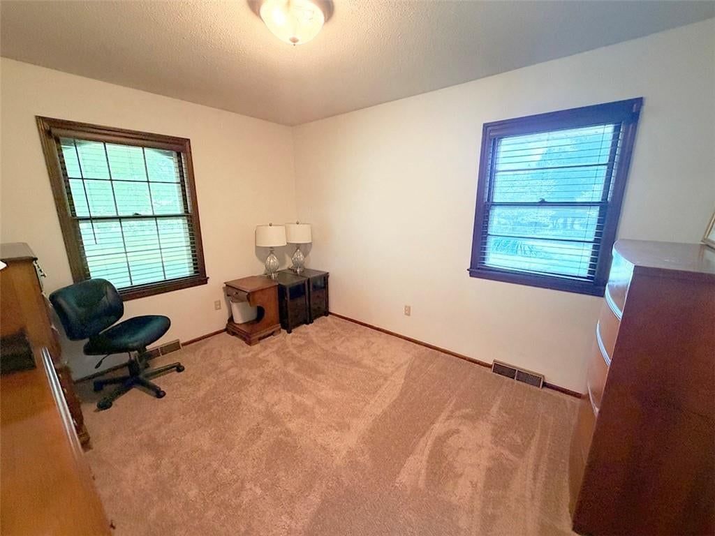 2414 N Hoover Road — photo 57