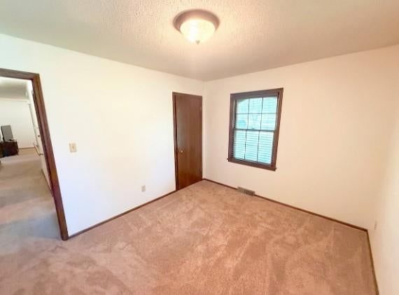 2414 N Hoover Road — photo 58